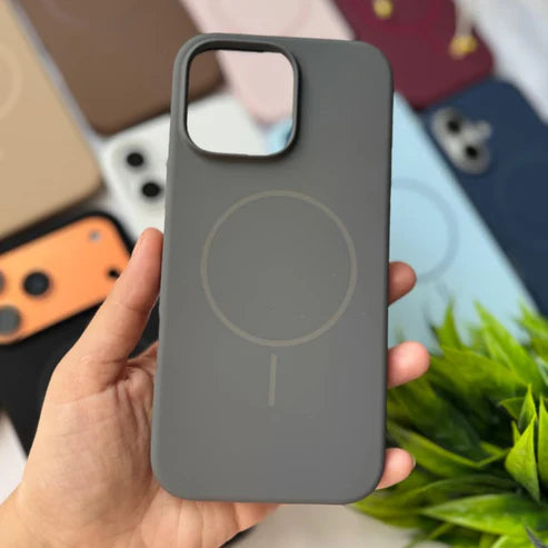 Charcoal Gray Silicone MagSafe Case